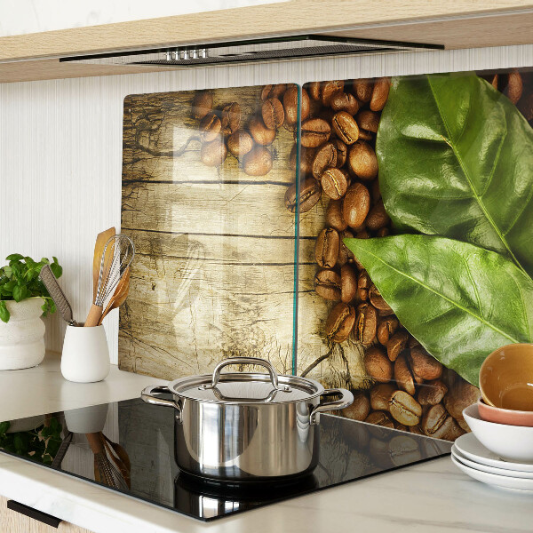 Schneidebrett glas Kaffee und Blätter