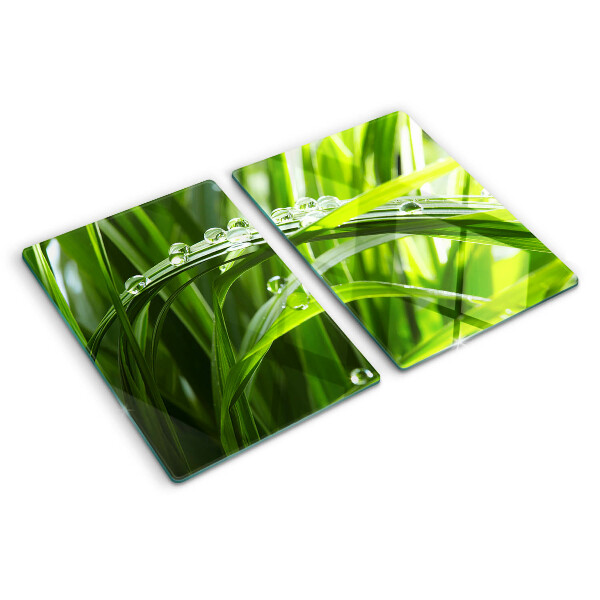 Schneidebrett mit Motiv Wassertropfen auf Gras