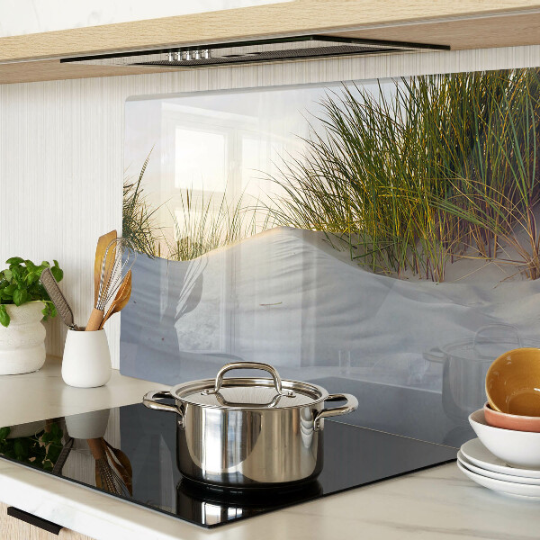 Schneidebrett mit Motiv grünes Gras vor dem Himmel