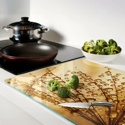 Schneidebrett Wassertropfen auf einer Pflanze