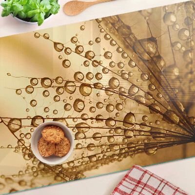 Schneidebrett mit Motiv von Wassertropfen auf einer Pflanze