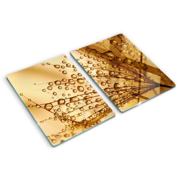 Schneidebrett Wassertropfen auf einer Pflanze