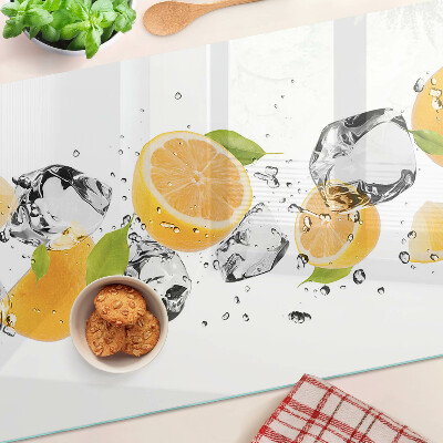 Schneidebrett Zitronen mit Eis