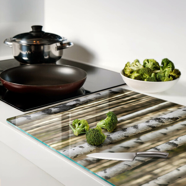 Schneidebrett mit Motiv weiße Birken im Wald