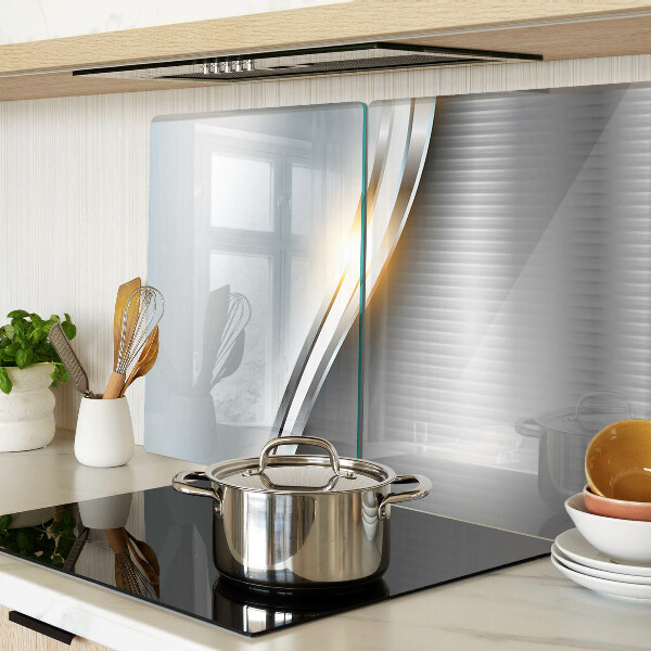 Glas Schneidebrett mit abstraktem Linienmuster