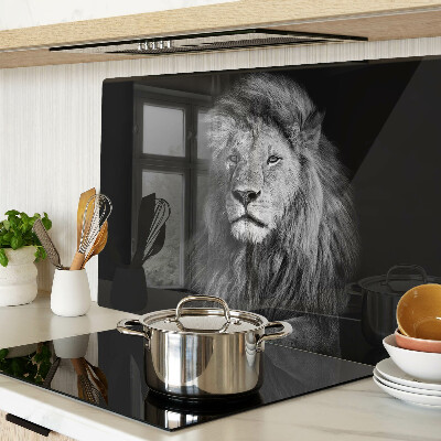 Schneidebrett Löwe in Schwarzweiß