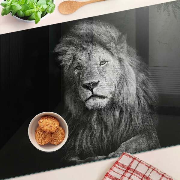 Schneidebrett Löwe in Schwarzweiß