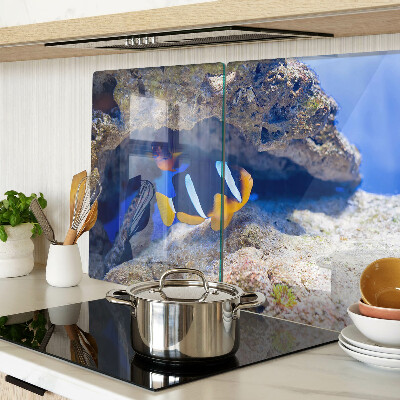 Glas schneidebrett Fische in einem Korallenriff