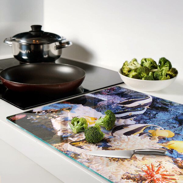 Schneidebrett mit Motiv einer Unterwasserwelt und Fischen