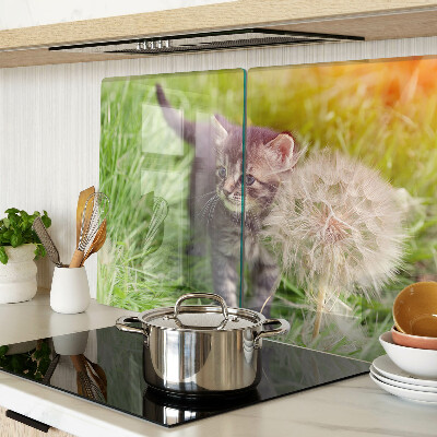 Glas-Schneidebrett mit Motiv einer Katze auf dem Rasen