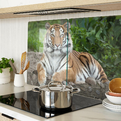 Glas-Schneidebrett mit Motiv eines Tigers in seinem natürlichen Lebensraum