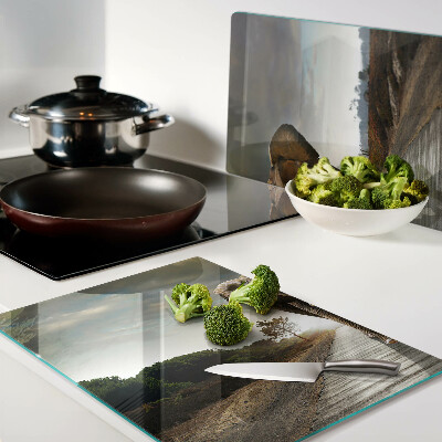 Schneidebrett glas Elefant auf der Straße bei Sonnenuntergang