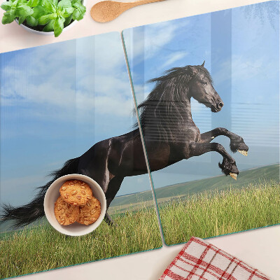Glas schneidebrett Schwarzes Pferd auf der Wiese