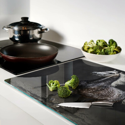 Glas schneidebrett Ein geflecktes Pferd auf der Flucht