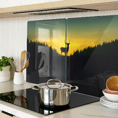 Schneidebrett mit Motiv von Hirschen vor einer untergehenden Sonne