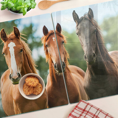Glas schneidebrett Pferde in der Natur