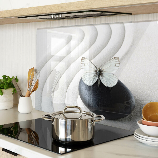 Schneidebrett glas Schmetterlingsmotiv auf Stein