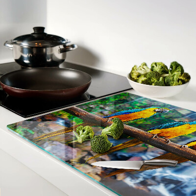 Schneidebrett glas Papageien auf einem Ast in einem tropischen Wald