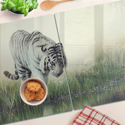 Schneidebrett Tiger im Gras