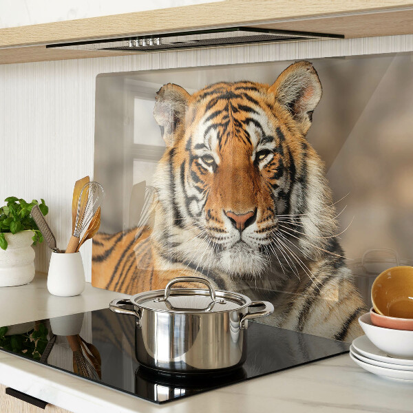 Schneidebrett mit Tiger-Motiv im natürlichen Stil