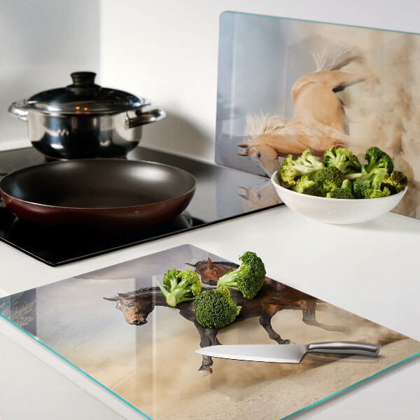 Schneidebrett Galoppierende Pferde in Bewegung