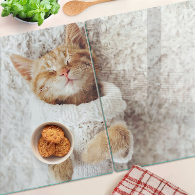 Schneidebrett mit einem Motiv eines süßen Kätzchens im Pullover