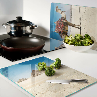 Schneidebrett Glas mit Motiv aus Pyramiden und einem Kamel in der Wüste