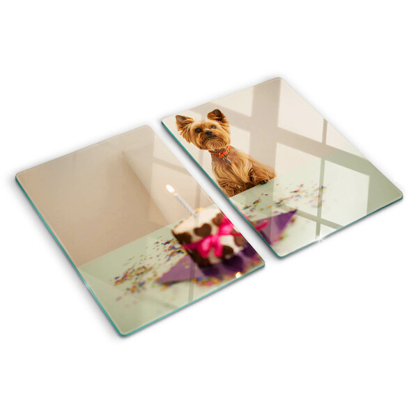 Schneidebrett Glas mit einem Motiv eines Hundes am Tisch und Kuchen