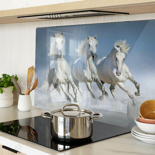 Schneidebrett mit Motiv galoppierender weißer Pferde
