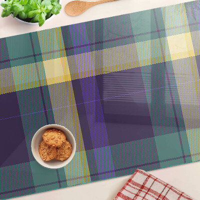 Glas Schneidebrett mit Karomuster in Lila- und Grüntönen