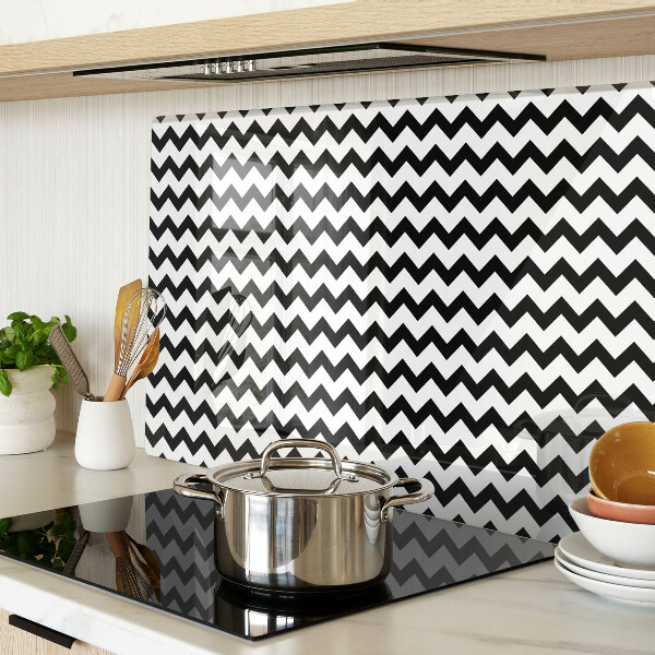 Schneidebrett Glas mit Zickzackmuster in Schwarz und Weiß