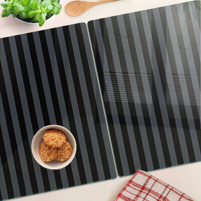 Schneidebrett mit vertikalen Streifen in Grautönen