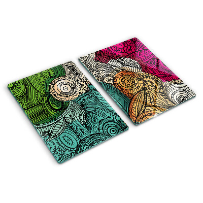Schneidebrett Glas mit Mandala-Motiv und farbenfrohen Mustern