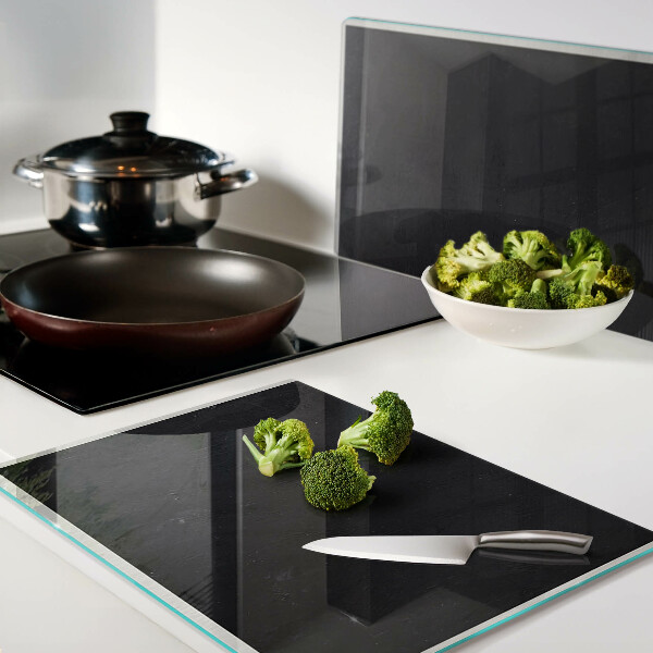 Schneidebrett mit schwarzer Marmorstruktur