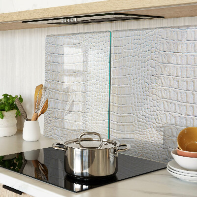 Schneidebrett mit Krokodilledermstruktur