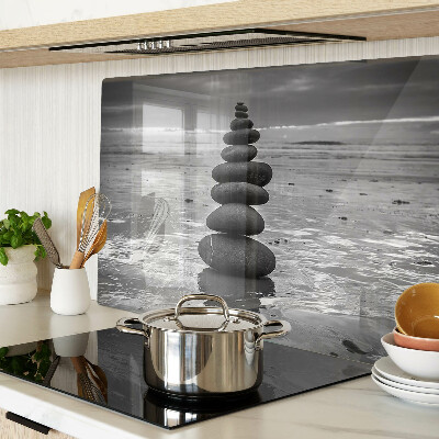 Glas schneidebrett Strandsteine ​​in Schwarzweiß