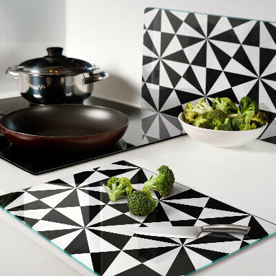 Schneidebrett Geometrische Dreiecke in Schwarzweiß