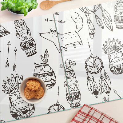 Schneidebrett mit ethischem Motiv und Tierdarstellungen