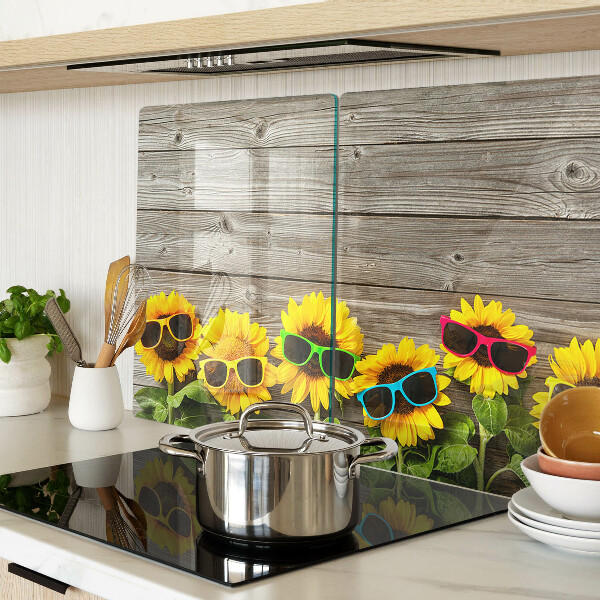 Glas-Schneidebrett mit Sonnenblumenmotiv und Sonnenbrillen-Design