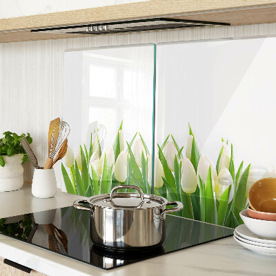 Schneidebrett Tulpen im grünen Gras