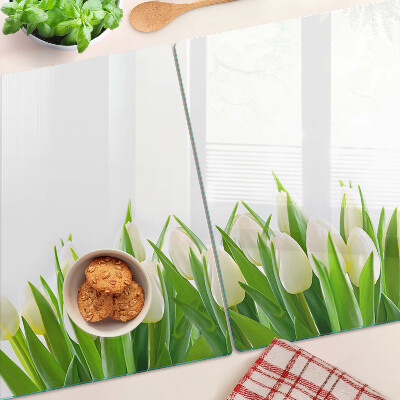 Schneidebrett Tulpen im grünen Gras
