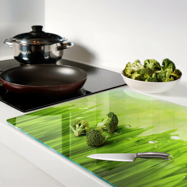 Schneidebrett mit Motiv grünes Gras und Wassertropfen