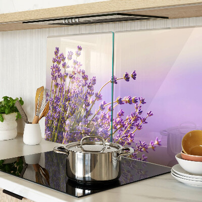 Schneidebrett glas Lavendelblüten im Fenster