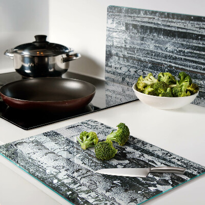 Glas schneidebrett Birkenwald in Winterlandschaft