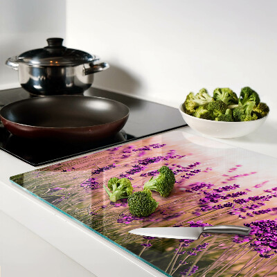 Glas-Schneidebrett mit Motiv eines Lavendelfelds im Sonnenschein