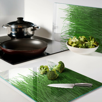 Schneidebrett Gras in der Sonne