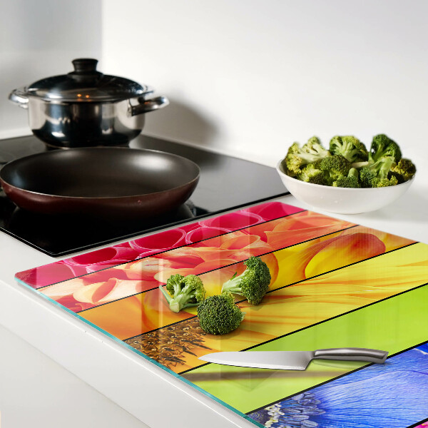 Glas-Schneidebrett mit Blumenmotiven in intensiven Farben