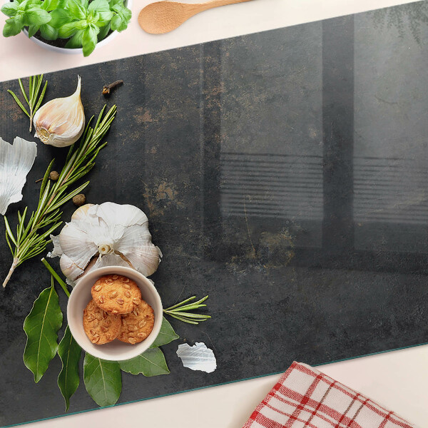 Schneidebrett glas Blumen und Kräuter auf Marmorgrund