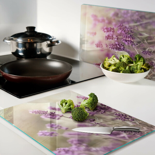 Glas schneidebrett Lavendelfeld mit einem Schmetterling