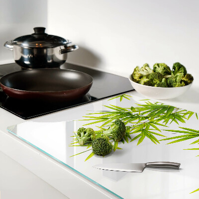 Schneidebrett aus Glas mit Motiv „Bambusblätter vor dem Fenster“